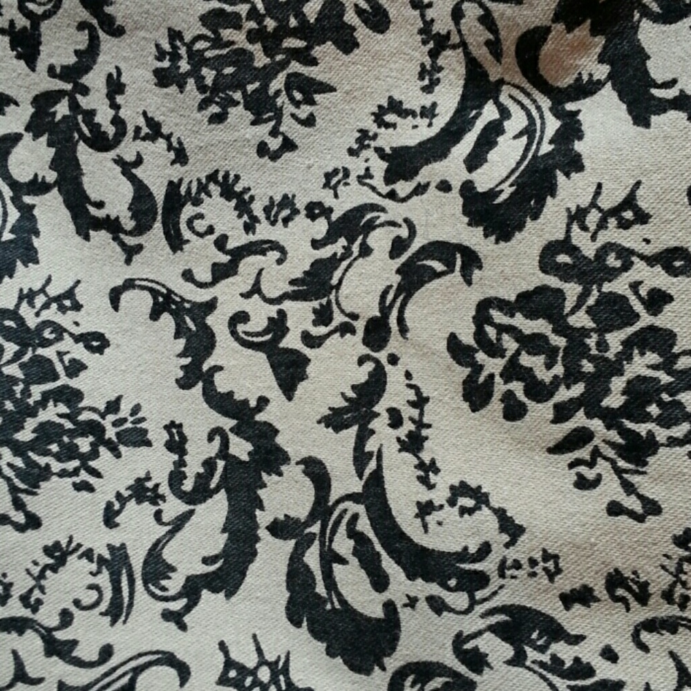 Iris Patterned Jeans - Picture 6 of 6